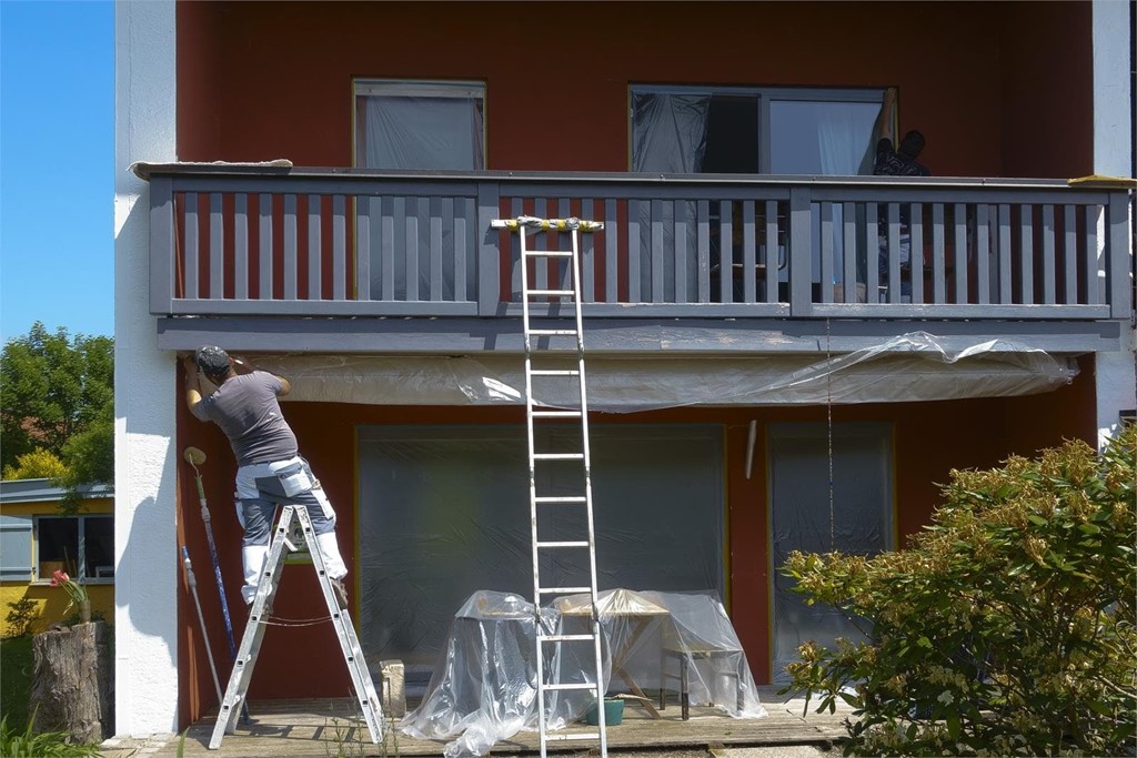 ¿Qué tipo de pintura se debe utilizar en una fachada?